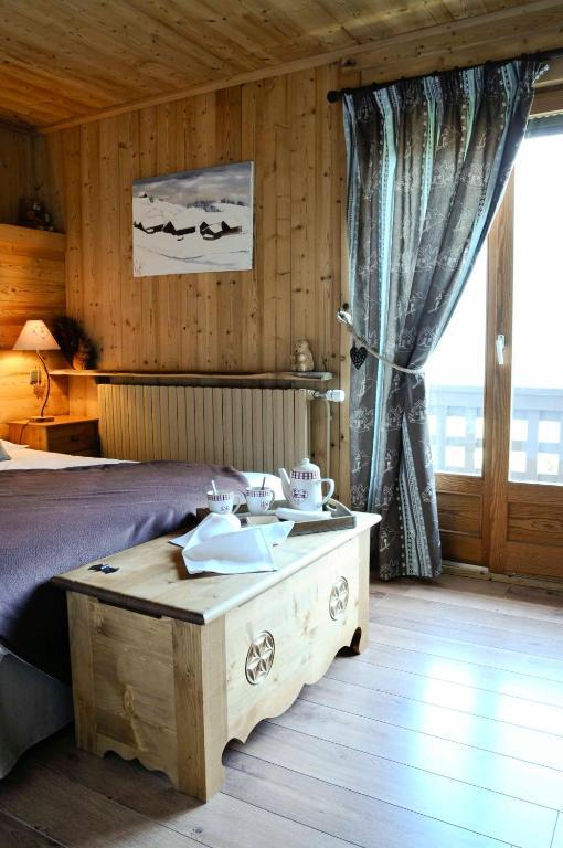 La Ferme D Emilienne Bed & Breakfast Sallanches Room photo